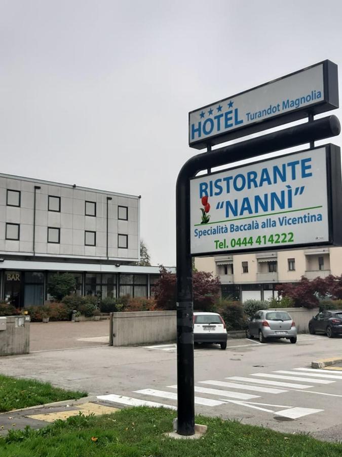 Turandot Magnolia - Hotel & Congressi Grisignano di Zocco Екстериор снимка